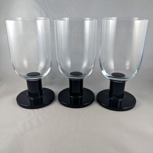 Set of three 90s deco glasses